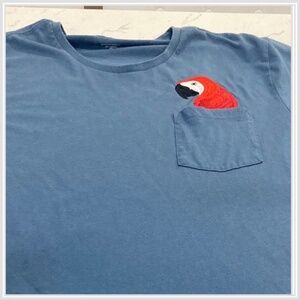 Old Navy Men's short sleeve T-shirt Parrot front pocket soft washed XXL